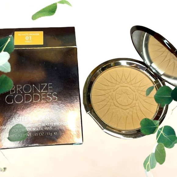 2 for $50 - Estée Lauder - Mineral Infused Bronzer - 01 Halo - Picture 2 of 4